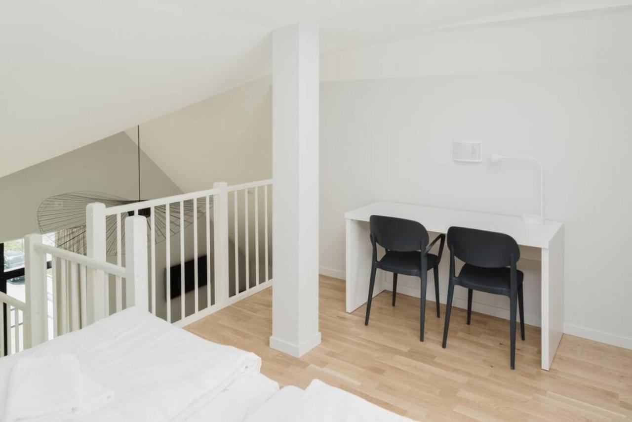 All In One Loft With Balcony And Free Parking Lidingo Ngoại thất bức ảnh